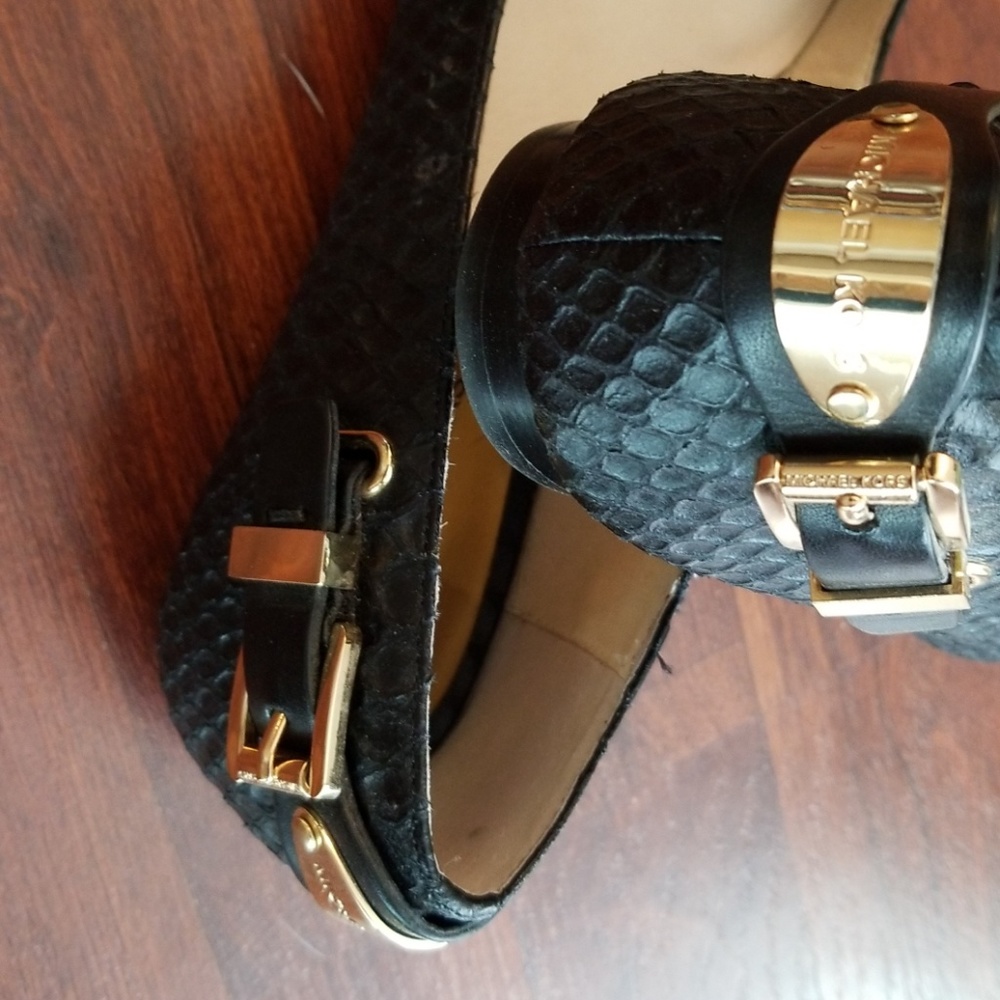 Leather flat shoes - Picture 4 of 7